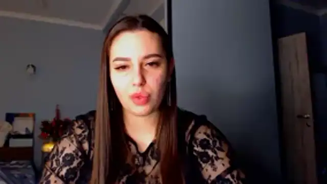 Snapshot of NikiWhite chatting on December 22, 6:21 am NikiWhite online show from December 22, 6:21 am