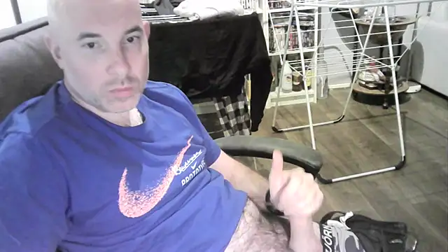 Snapshot of Chrisprngr chatting on March 22, 10:57 pm Chrisprngr online show from March 22, 10:57 pm