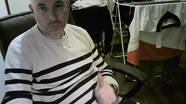 Snapshot of Chrisprngr chatting on March 25, 6:03 pm Chrisprngr online show from March 25, 6:03 pm