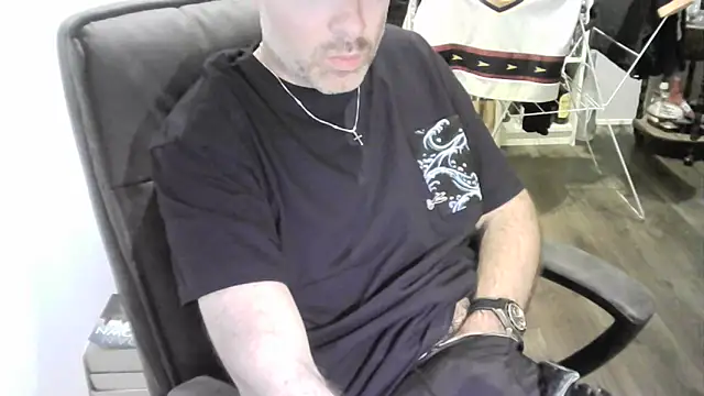 Chrisprngr online show from June 8, 4:51 pm