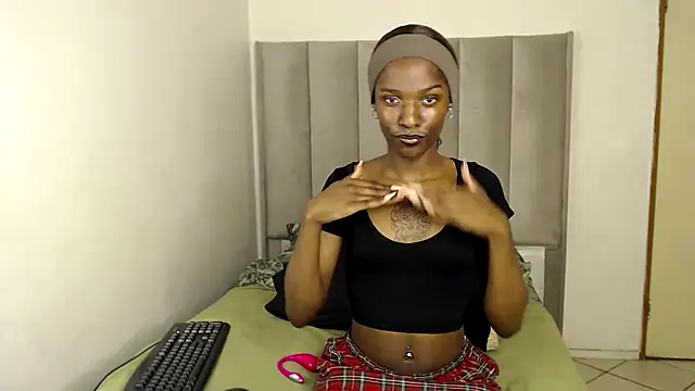 Trans fairy online show from November 29, 6:22 pm