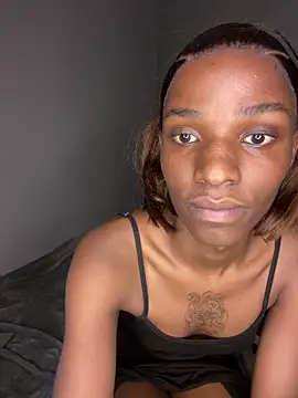 Trans fairy online show from May 25, 1:06 pm