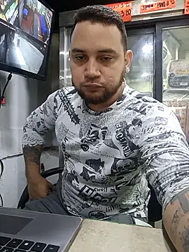 Snapshot of Catire10_ chatting on December 17, 1:39 pm Catire10 online show from December 17, 1:39 pm