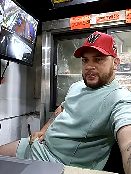 Snapshot of Catire10_ chatting on December 19, 1:29 pm Catire10 online show from December 19, 1:29 pm