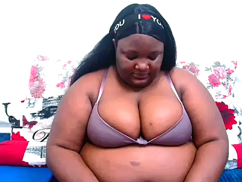 Snapshot of ChubbyBoobsxxx chatting on September 25, 5:55 am ChubbyBoobsxxx online show from September 25, 5:55 am