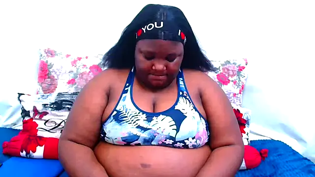 Snapshot of ChubbyBoobsxxx chatting on October 29, 5:53 am ChubbyBoobsxxx online show from October 29, 5:53 am