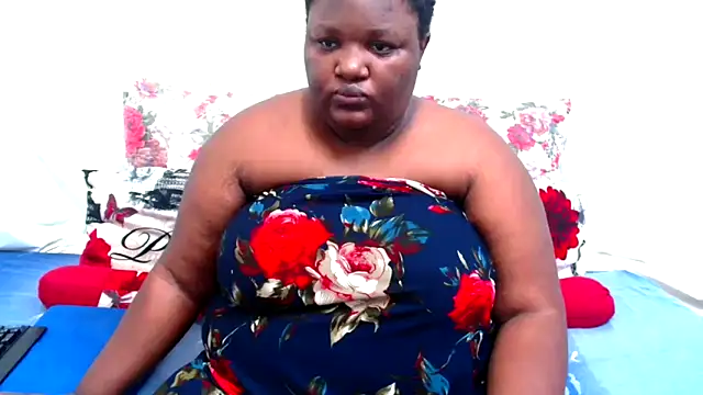 Snapshot of ChubbyBoobsxxx chatting on November 25, 5:18 am ChubbyBoobsxxx online show from November 25, 5:18 am