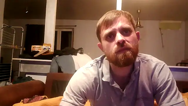 Snapshot of Bikerhot883hd chatting on December 4, 9:45 pm Bikerhot883hd online show from December 4, 9:45 pm