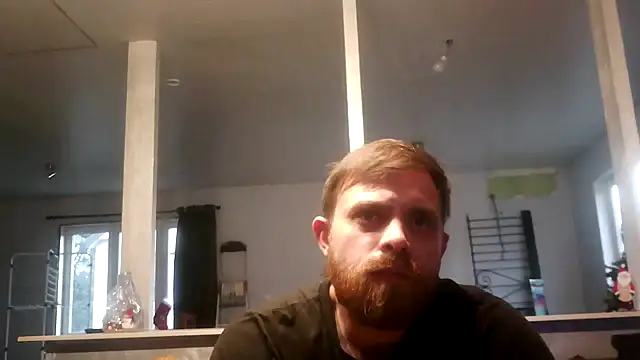 Snapshot of Bikerhot883hd chatting on December 15, 7:34 am Bikerhot883hd online show from December 15, 7:34 am