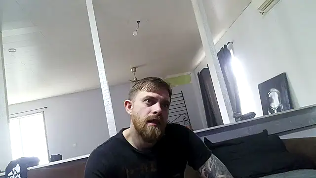 Bikerhot883hd online show from February 8, 10:07 am