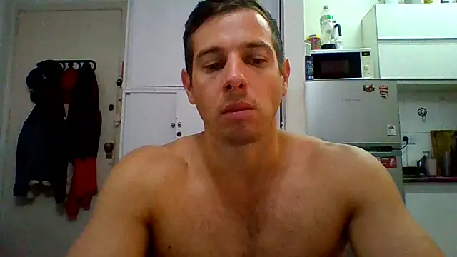 luca23millo90 online show from March 31, 4:02 am
