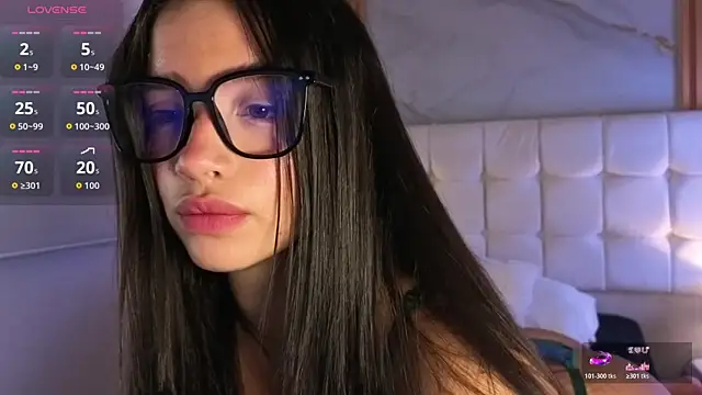mia 2406  online show from June 5, 8:09 am