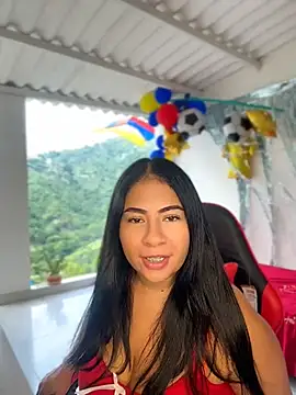 Snapshot of samanthahut1 chatting on June 22, 8:28 pm samanthahut1 online show from June 22, 8:28 pm