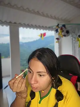 Snapshot of samanthahut1 chatting on July 2, 10:05 pm samanthahut1 online show from July 2, 10:05 pm