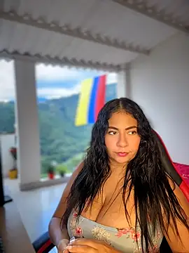 Snapshot of samanthahut1 chatting on July 14, 9:20 pm samanthahut1 online show from July 14, 9:20 pm