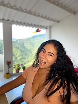 Snapshot of samanthahut1 chatting on July 16, 10:05 pm samanthahut1 online show from July 16, 10:05 pm