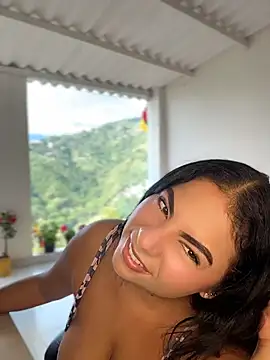 Snapshot of samanthahut1 chatting on July 22, 9:50 pm samanthahut1 online show from July 22, 9:50 pm