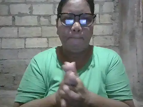 Snapshot of xxbernxxx chatting on September 12, 8:47 am xxbernxxx online show from September 12, 8:47 am