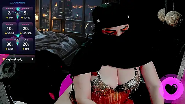 SultanaLayla online show from November 8, 7:45 pm