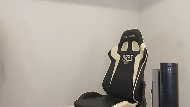 TheDonnyBasilisk online show from December 4, 11:13 pm