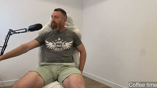 TheDonnyBasilisk online show from June 12, 2:49 pm