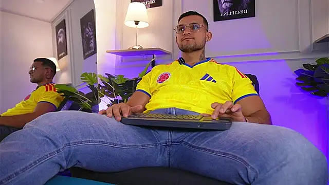 Marco Vega online show from June 28, 2:28 am