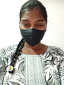 Snapshot of Sridevitelugu chatting on November 24, 11:43 am Sridevitelugu online show from November 24, 11:43 am