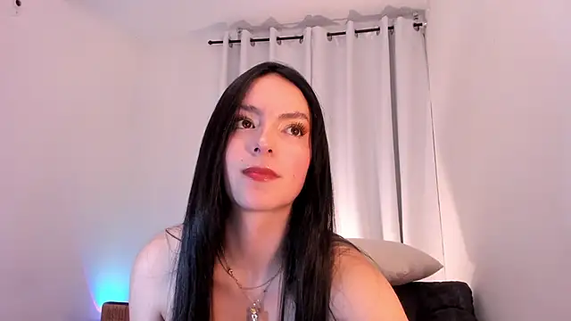 sarah saenz  online show from April 25, 8:28 am