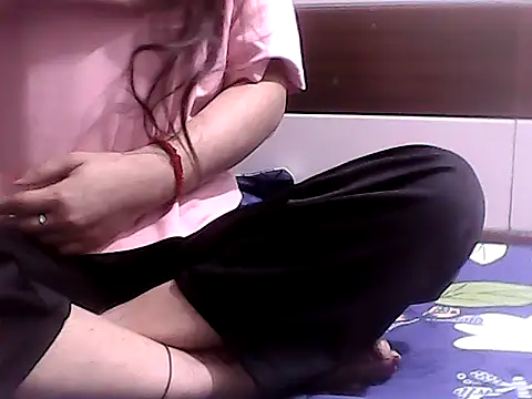 anannyaR online show from February 8, 3:48 pm