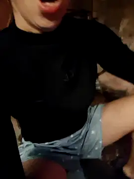 ngocngoc cute online show from October 26, 10:47 pm