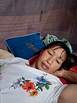 ngocngoc cute online show from June 12, 6:23 am