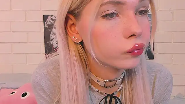 Blondy Fina online show from October 24, 4:53 am