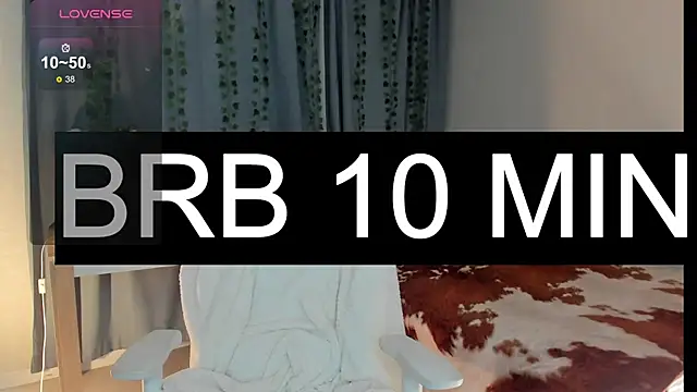 Snapshot of Vanellopes chatting on November 25, 1:44 pm Vanellopes online show from November 25, 1:44 pm