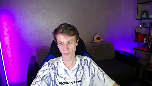 yes cute boy  online show from October 29, 6:53 pm