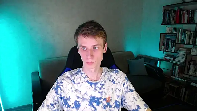 yes cute boy  online show from February 18, 2:13 pm