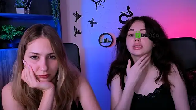 riley sanders online show from August 2, 7:12 pm