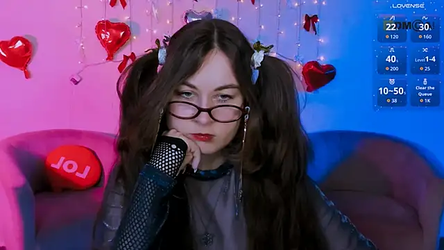 lilith diva online show from May 2, 8:14 pm