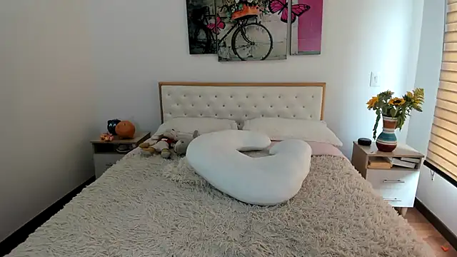 Snapshot of Tania_xw chatting on October 27, 2:43 pm Tania xw online show from October 27, 2:43 pm