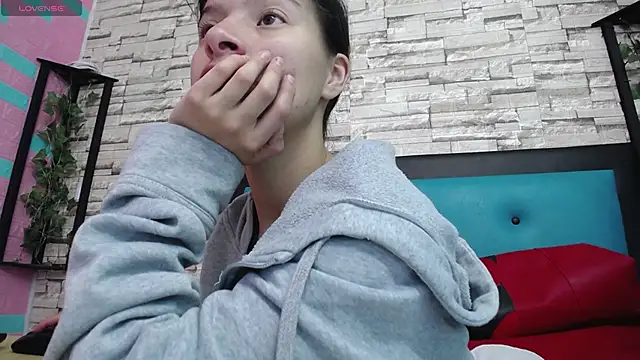 maily can online show from September 10, 1:11 pm