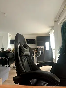 HATSUNE   online show from September 10, 11:10 am