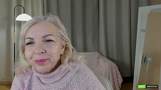 LiliaMoons online show from December 2, 10:20 am