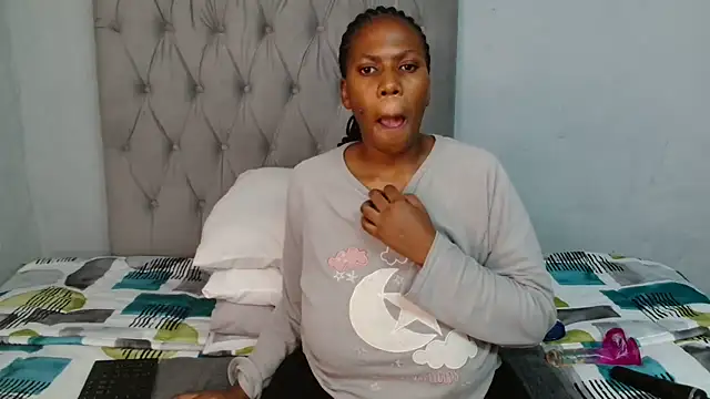 Snapshot of MelowD69 chatting on September 29, 6:24 pm MelowD69 online show from September 29, 6:24 pm