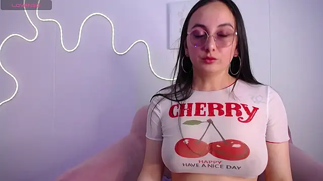 selene swee online show from July 9, 6:56 pm