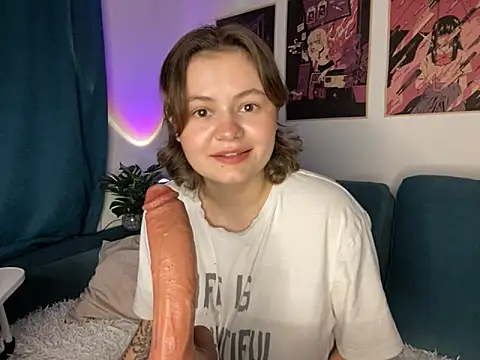 Snapshot of MoonIvy_ chatting on September 14, 5:12 pm MoonIvy online show from September 14, 5:12 pm