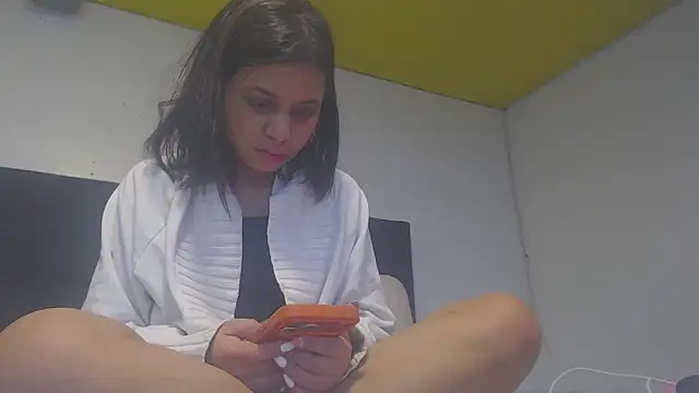 Snapshot of habdiela chatting on April 5, 5:43 pm habdiela online show from April 5, 5:43 pm
