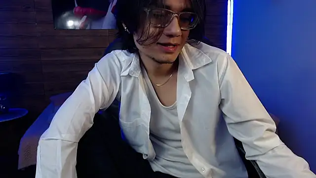 Snapshot of davoxer chatting on November 7, 3:50 am davoxer online show from November 7, 3:50 am