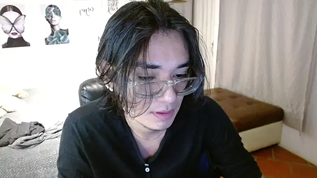 Snapshot of davoxer chatting on November 15, 3:48 am davoxer online show from November 15, 3:48 am