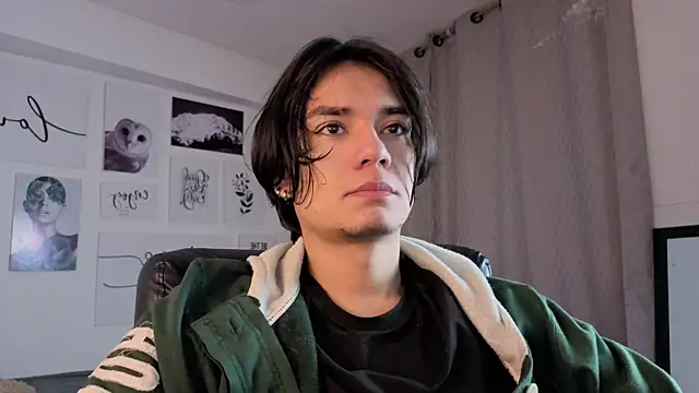 Snapshot of davoxer chatting on December 5, 3:59 am davoxer online show from December 5, 3:59 am