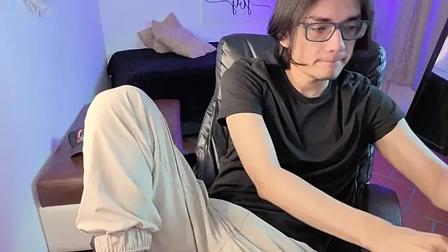 davoxer online show from February 7, 3:43 am