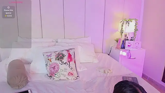 Snapshot of mia_rousse25 chatting on October 29, 2:41 pm mia rousse25 online show from October 29, 2:41 pm